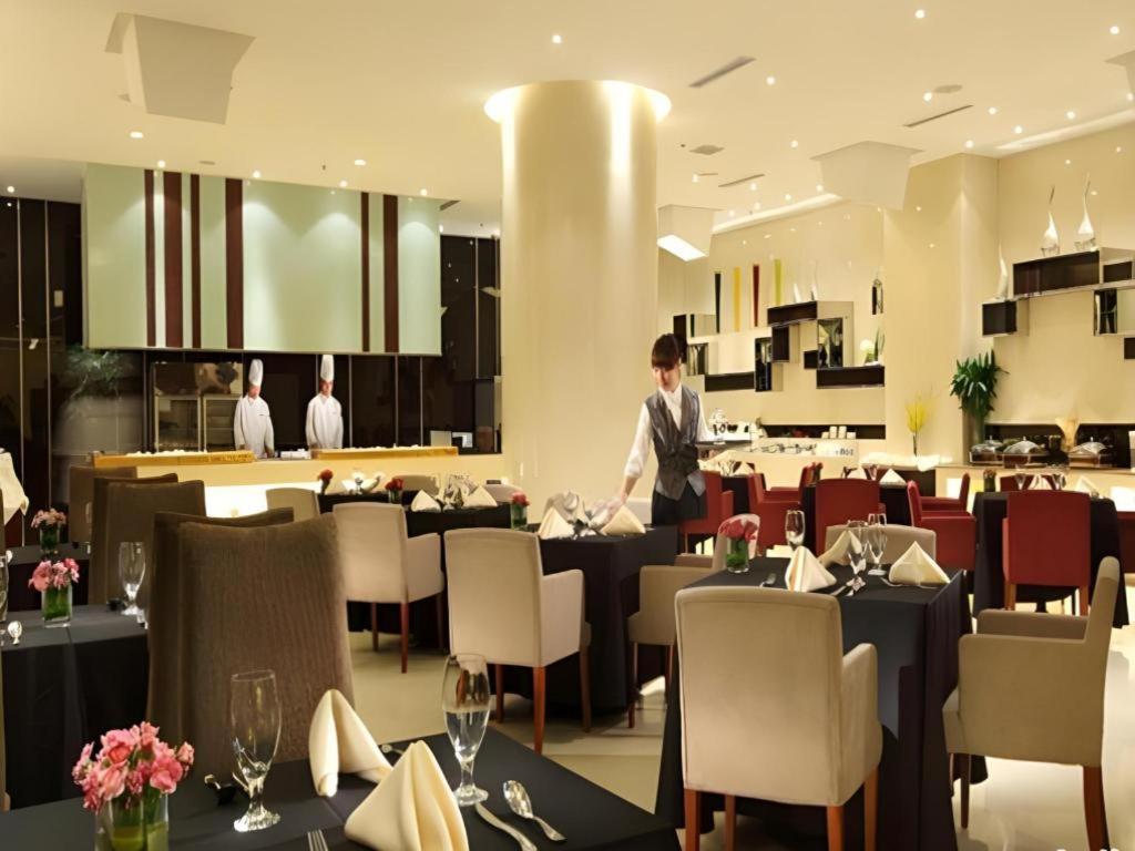 Ramada Plaza Shenyang Citycenter Zewnętrze zdjęcie